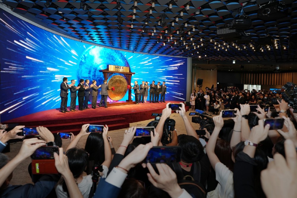 一场港股IPO，要集结动力电池TOP10？