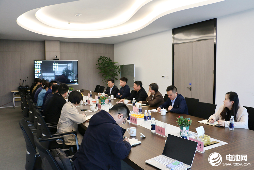 中国电池新能源产业链调研团一行参观考察鑫铂瑞