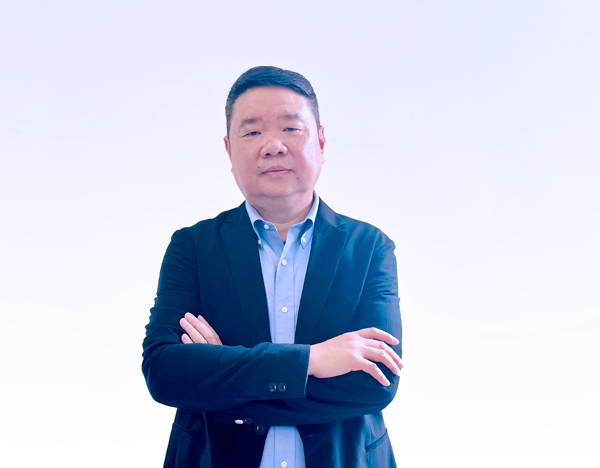 江西鑫铂瑞科技有限公司创始人兼总经理陈晓东