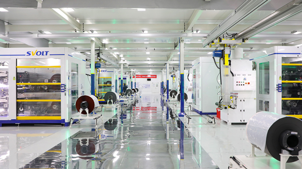 188Wh/kg！2.2C快充！蜂巢能源第二代短刀快充铁锂电池下线