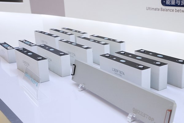 海外动力电池装车量TOP10：3家落榜 一新上榜中企暴增逾10倍