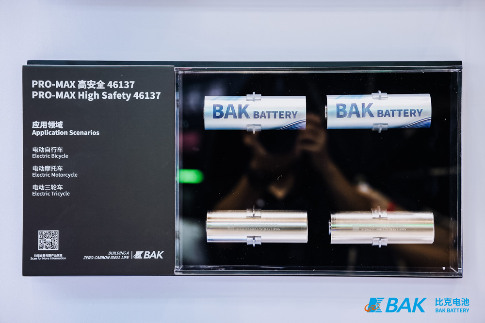 以“真安全+超经济”双引擎驱动 比克电池亮相摩博会 以“真安全+超经济”双引擎驱动 比克电池亮相摩博会