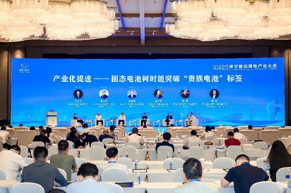 产业化提速，固态电池何时能突破“贵族电池”标签？