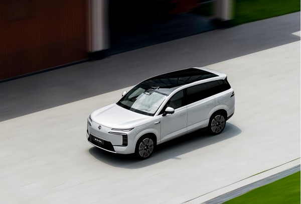 重塑大六座SUV市场新格局 腾势N8L以31.98万起正式开启预售 重塑大六座SUV市场新格局 腾势N8L以31.98万起正式开启预售