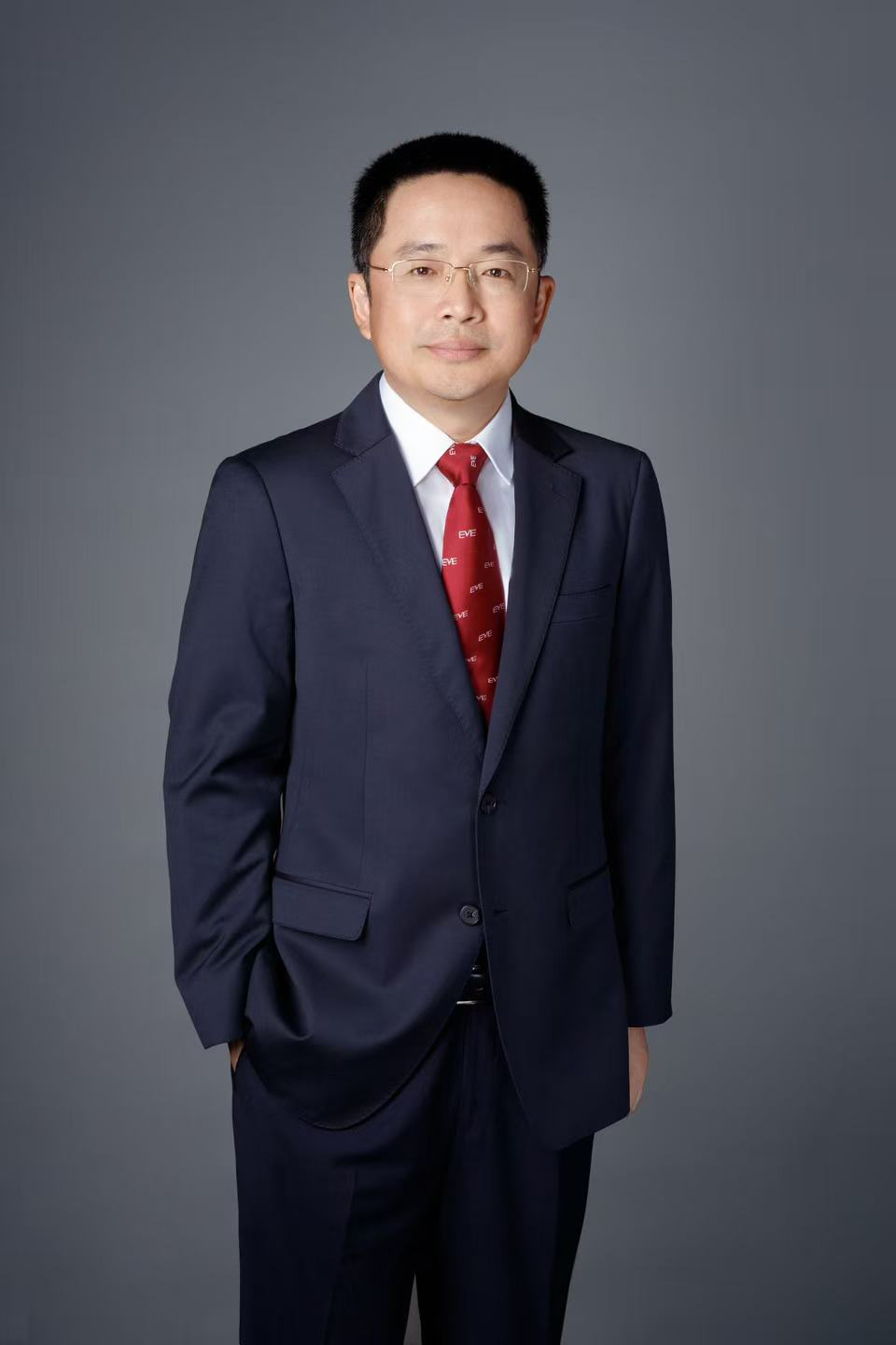 第15届(2025年)中国电池新能源行业年度人物:刘建华 1554223044-0.jpg