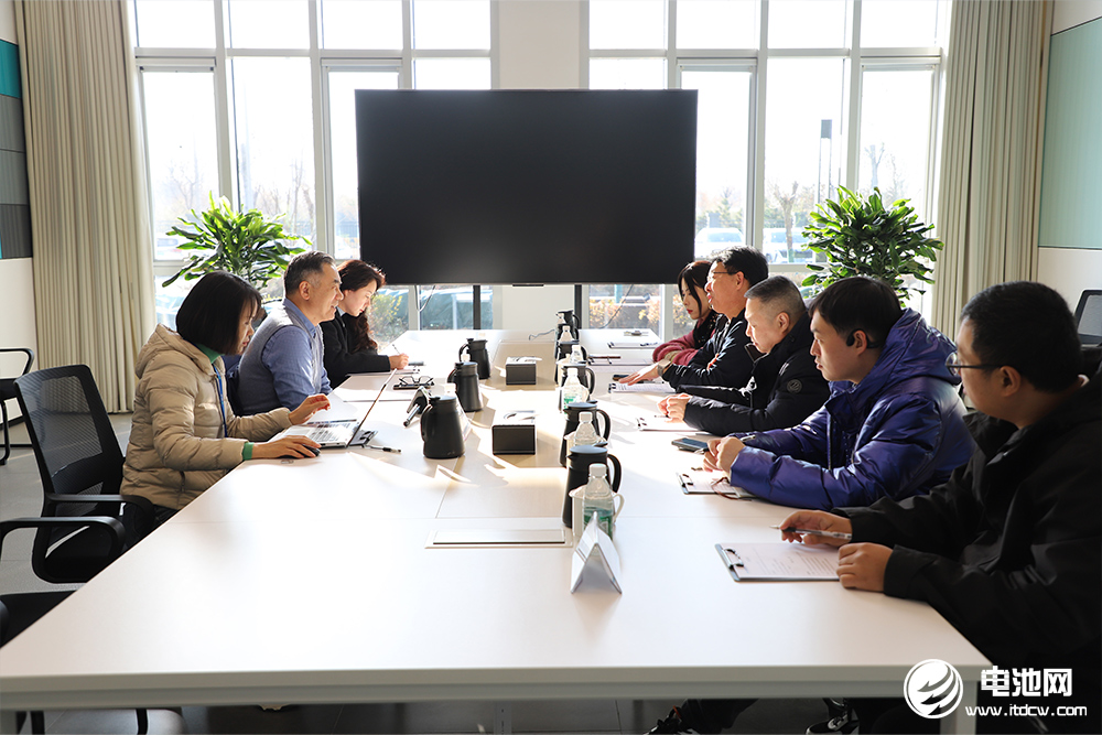 中国电池新能源产业链调研采访团一行到访卫蓝新能源